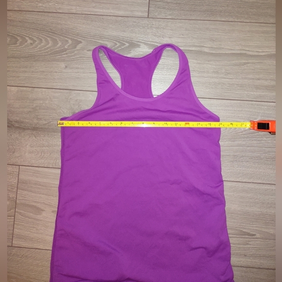 Lululemon tank top - Picture 4 of 4